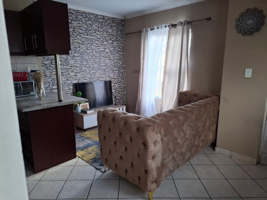 1 Bedroom Property for Sale in Silversands Western Cape